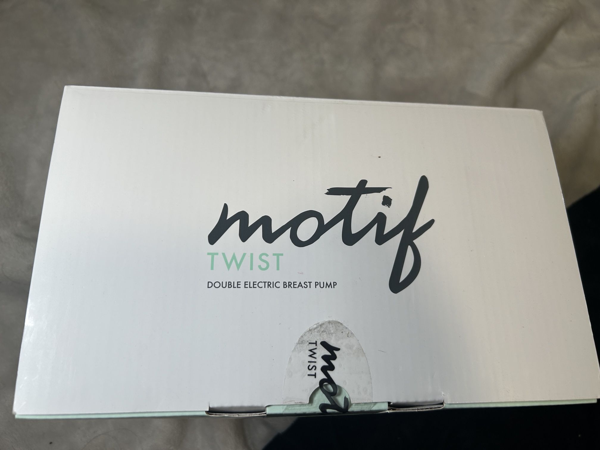 Motif Twist Breast Pump