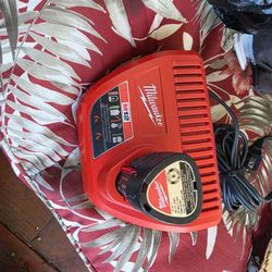 Milwaukee  Charger With Battery 