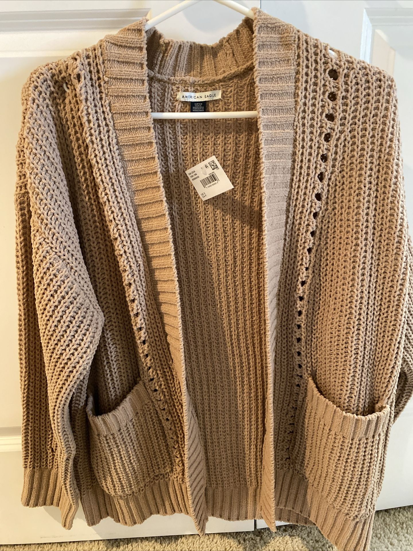 American Eagle Cardigan Size Small NWT