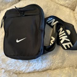 Nike Belt/phone Bag Crossbody 