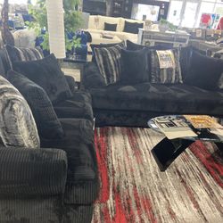 $2499 Black Sofa Loveseat 🖤