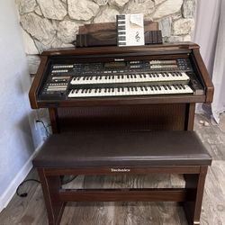 Technics Electric Organ Piano 