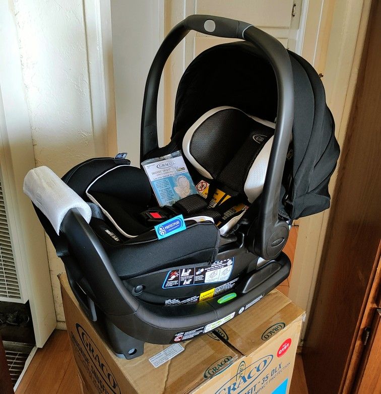 Graco Snugride 35DXL Infant Car Seat Brand New. Fontana Pickup.