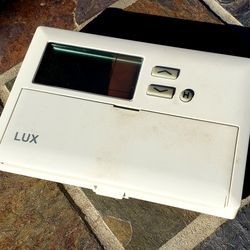 LUX TX1500E Digital Programmable Thermostat