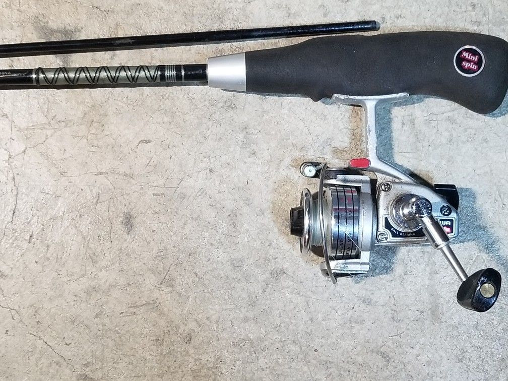 Vintage Daiwa Minispin Ms-18 4 1/2' Pistol Grip Rod/Reel Combo