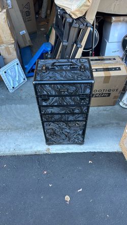 Byootique Rolling Makeup Train Case