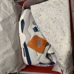 Jordan 4 Military Blue