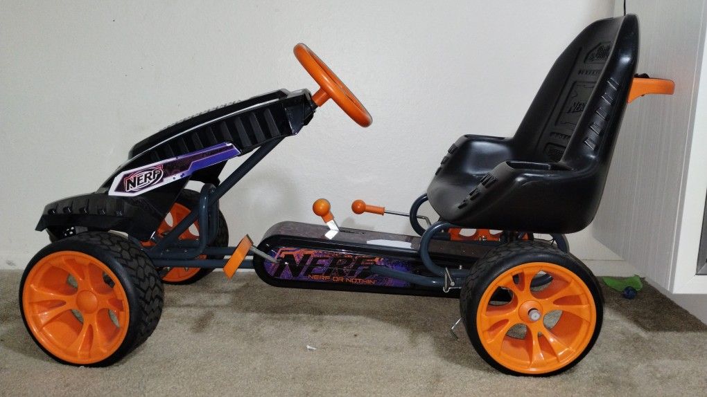 Nerf Battle Racer Pedal Go-kart