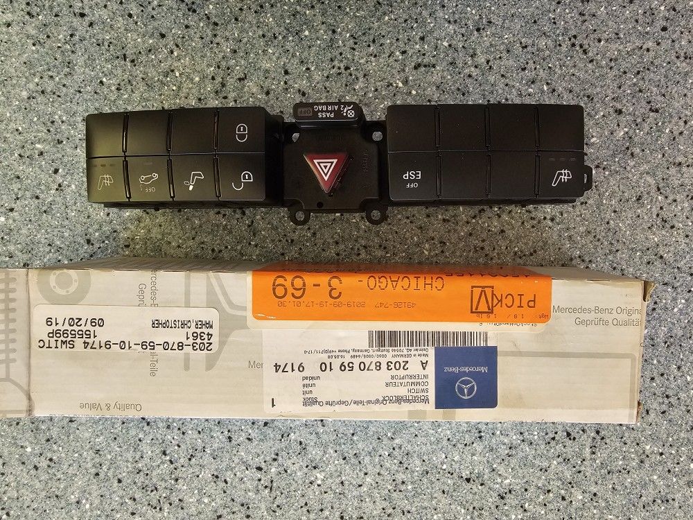 Mercedes W209 Center Dash Switch Panel. Brand New NLA