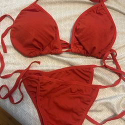 Red bikini set with adjustable straps size small new never worn 