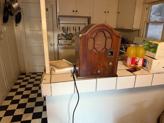 1932 Majestic Antique Radio