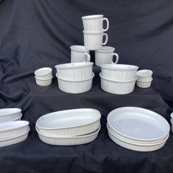 Corningware Dishes French White 22 Pieces