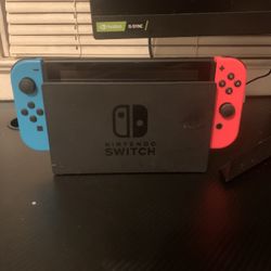 Nintendo Switch 