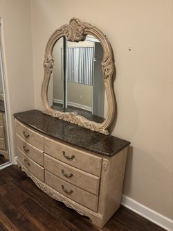 Mirror Dresser