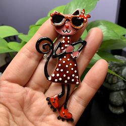 cat brooch in polka dot dress and sunglasses Movable Legs 