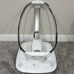 4MOMS 'MamaRoo - 1046’ Multi-Motion Baby Swing 
