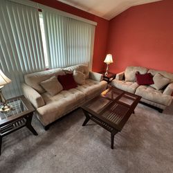 Living room Sofa And Table Set