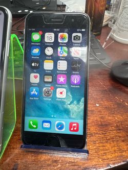 Apple IPhone 6S- 32GB - UNLOCKED- tested