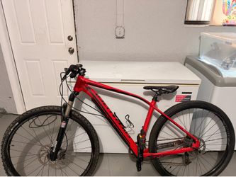 Bike specialized rockhopper