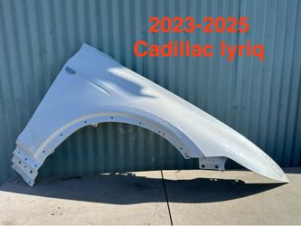 2023-2024 Cadillac lyriq passenger side fender OEM