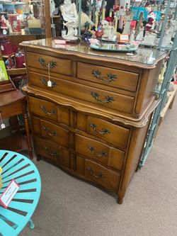 Vintage French Provincial Link Taylor Dresser Chest