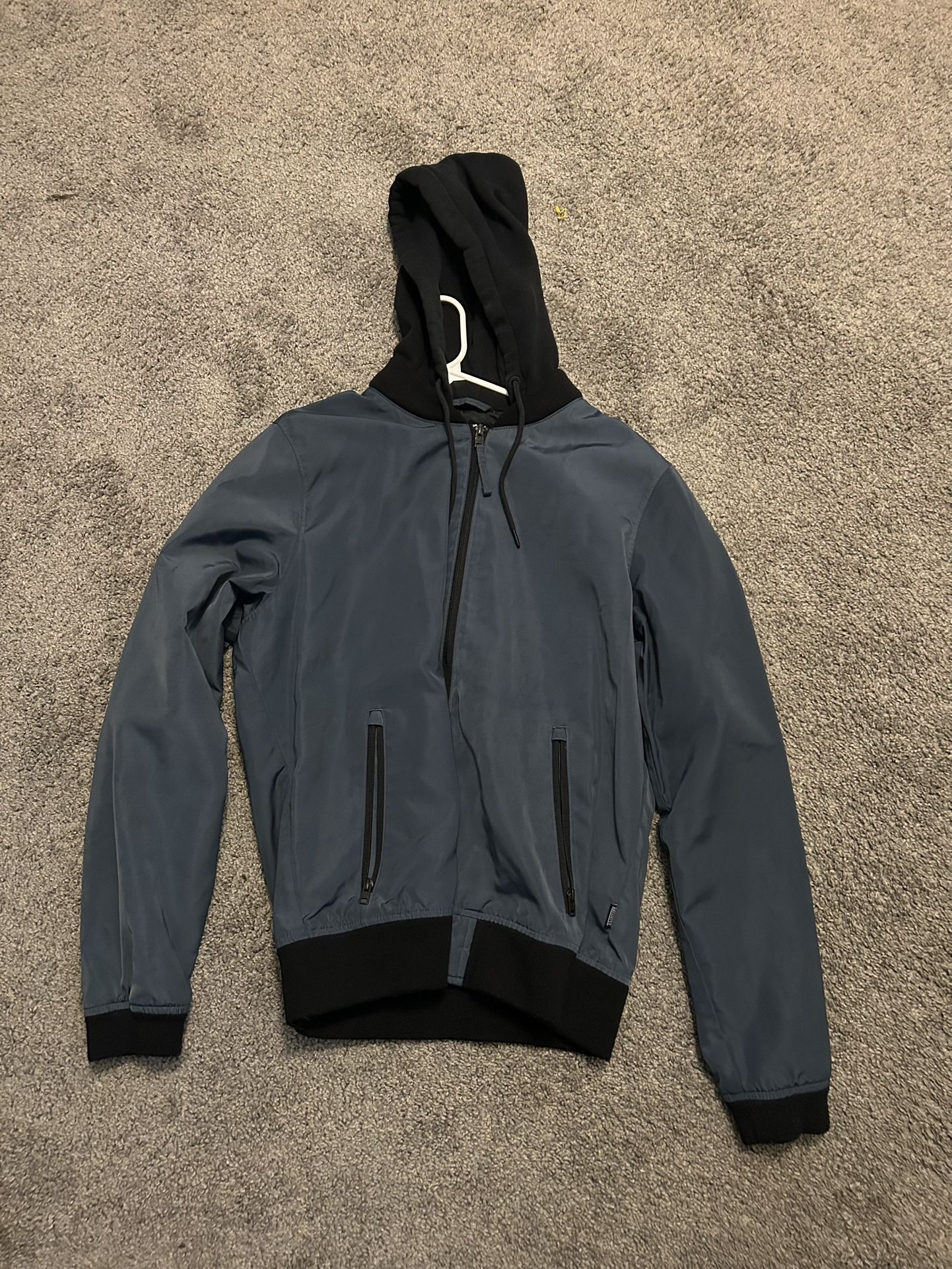 large hollister windbreaker hoodie