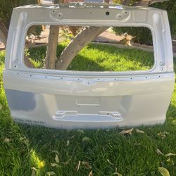 Cadillac Escalade Tailgate 