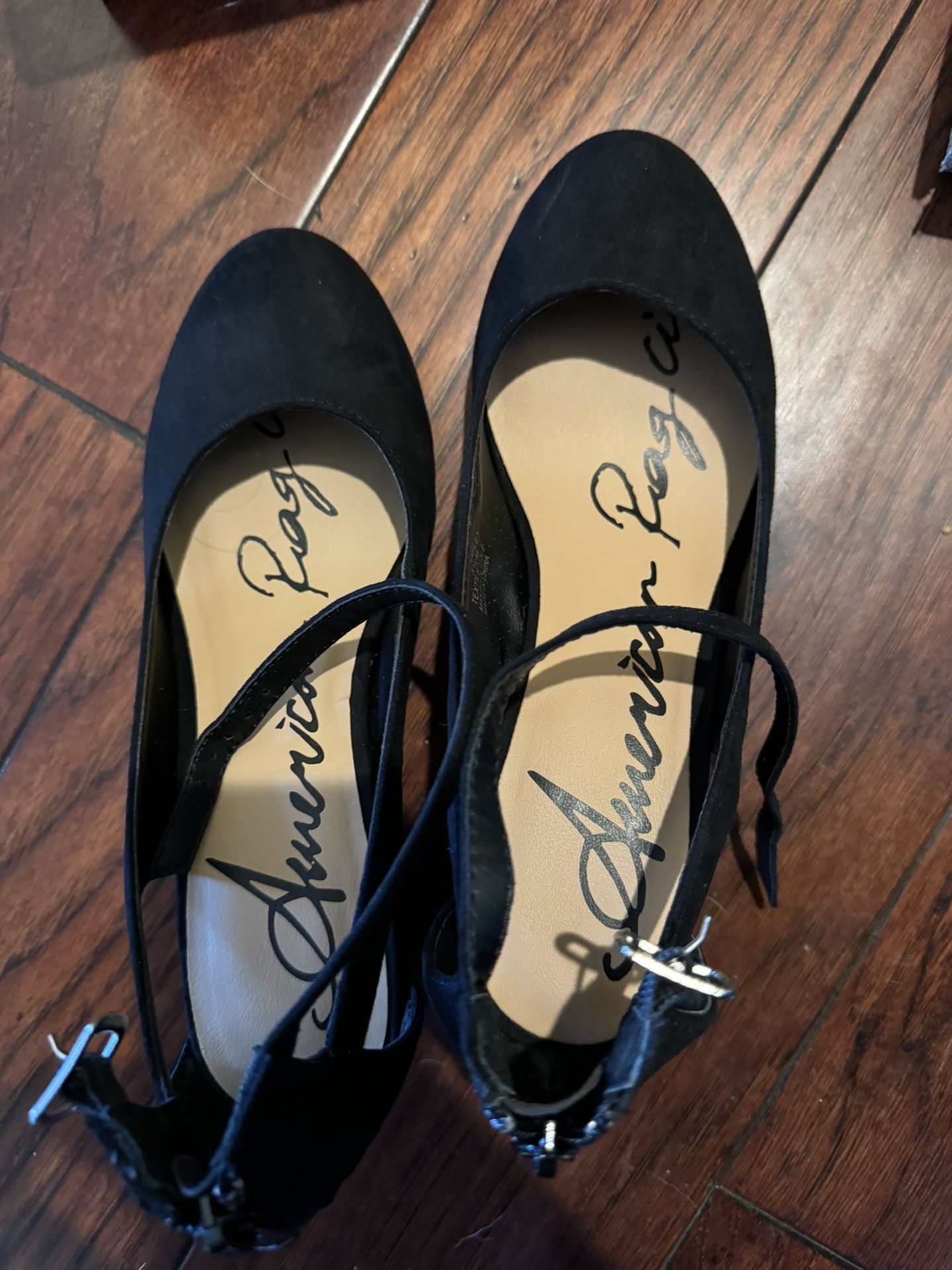 Black Heeled Sandal Size 5.5