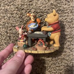 Vintage Disney Winnie The Pooh Figurine 