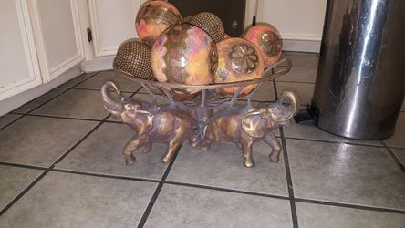 Coffee table decoration