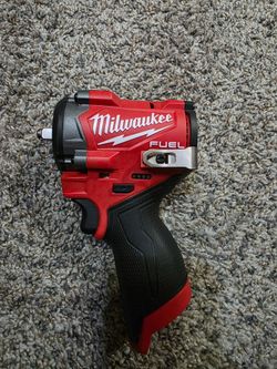 Milwaukee Fuel Cordless Impact Wrench