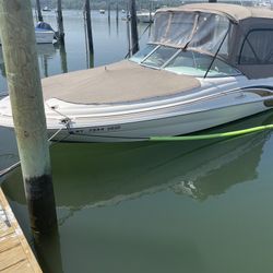 1998 Sea ray Sun deck 210