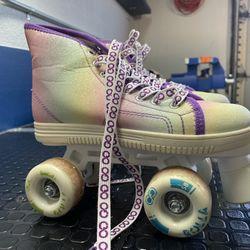 Kids Roller Skates - Size 2  With Protective Pads