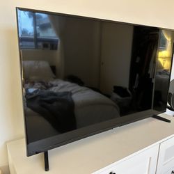 43” 4K Samsung Smart TV