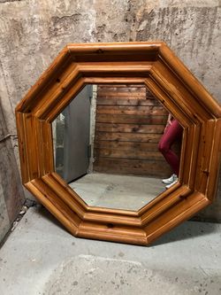 Pottery Barn Hexagonal Pine Wood Mirror 37 x 37 Smoke and pet free household