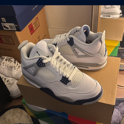 Jordan 4 Midnight Navy