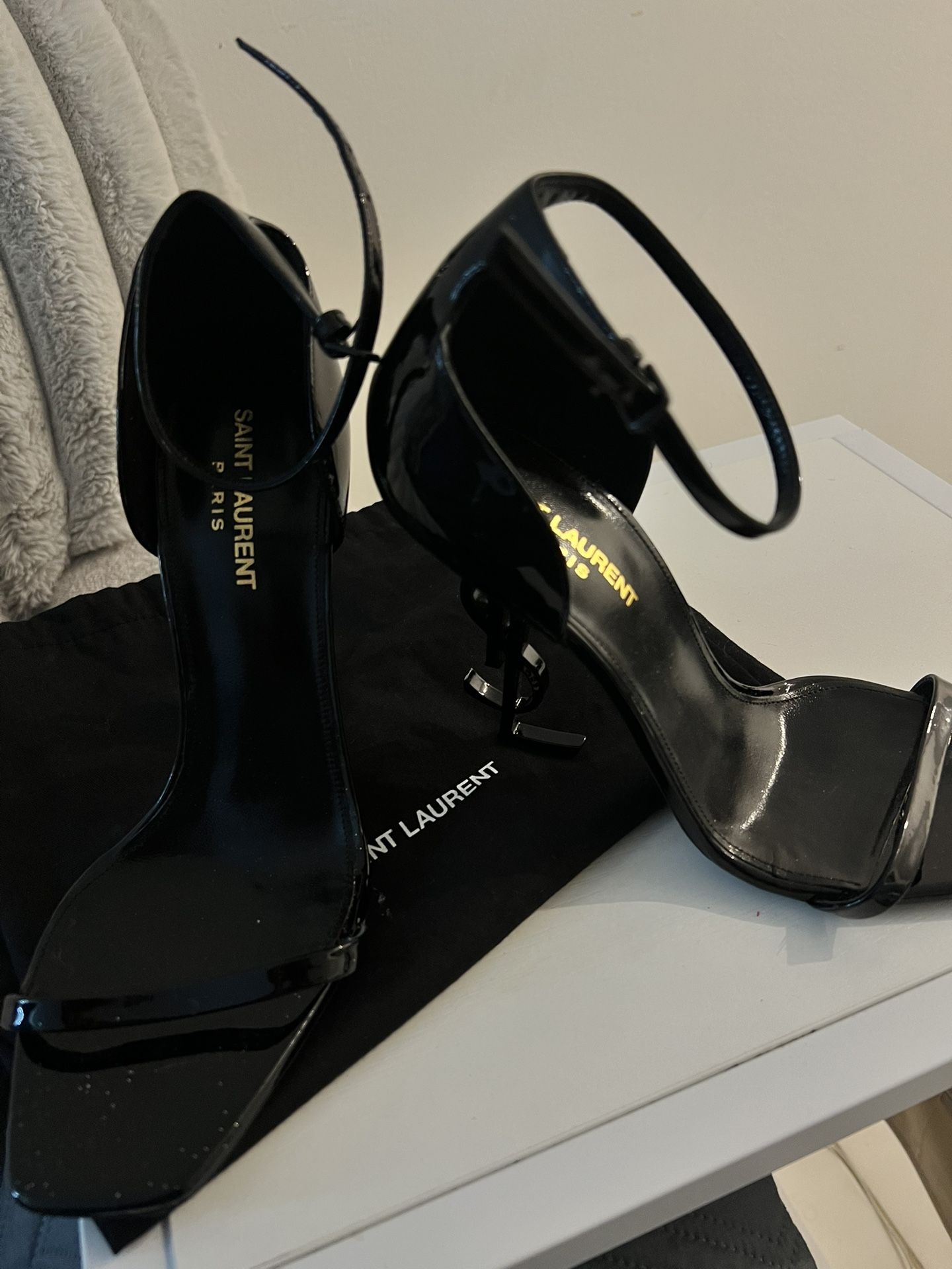 YSL Opyum YSL Logo-Heel 