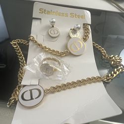 Stainless Steel Gold Necklace Bracelet Set 