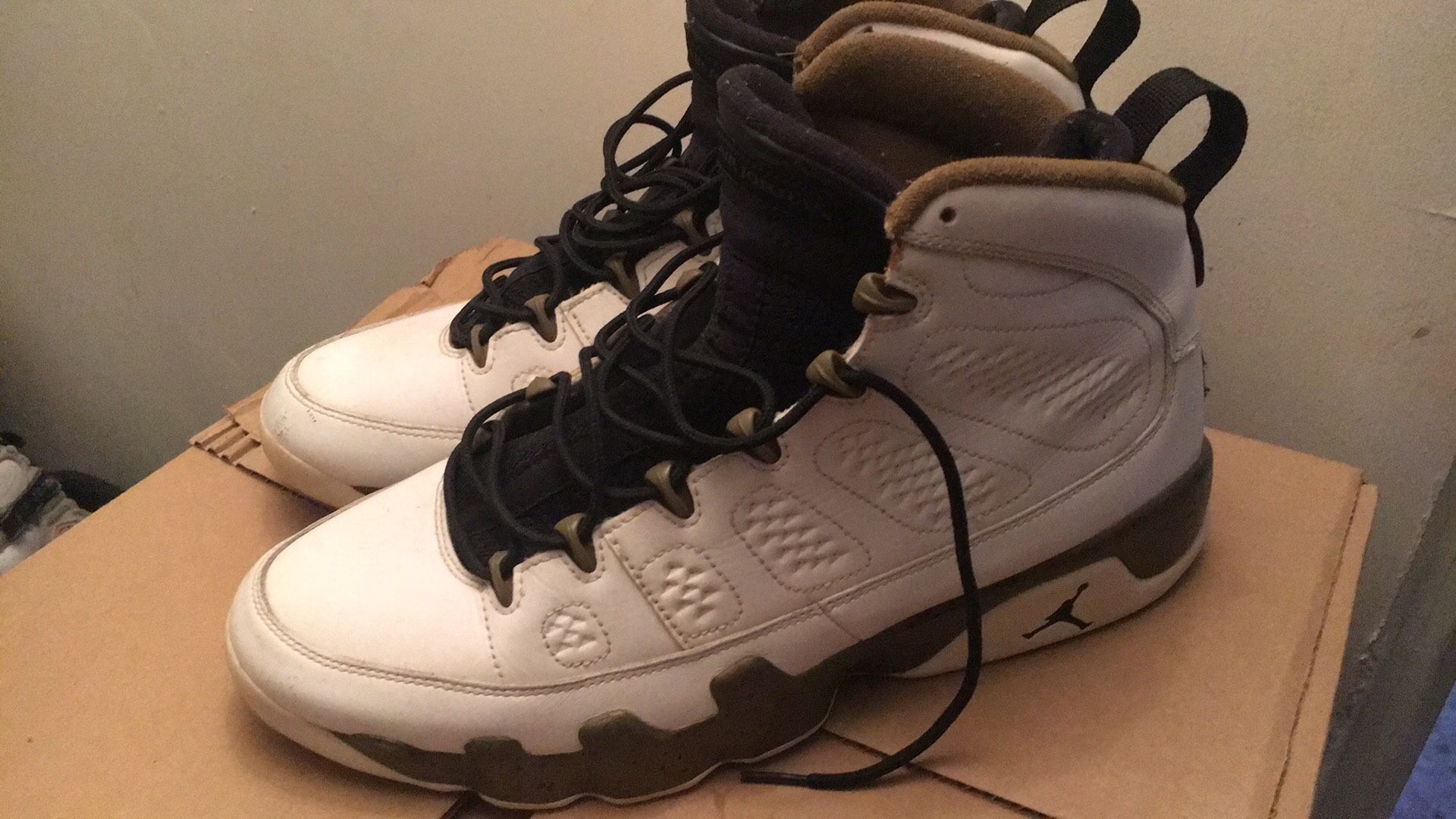 Jordan 9 Sz 12