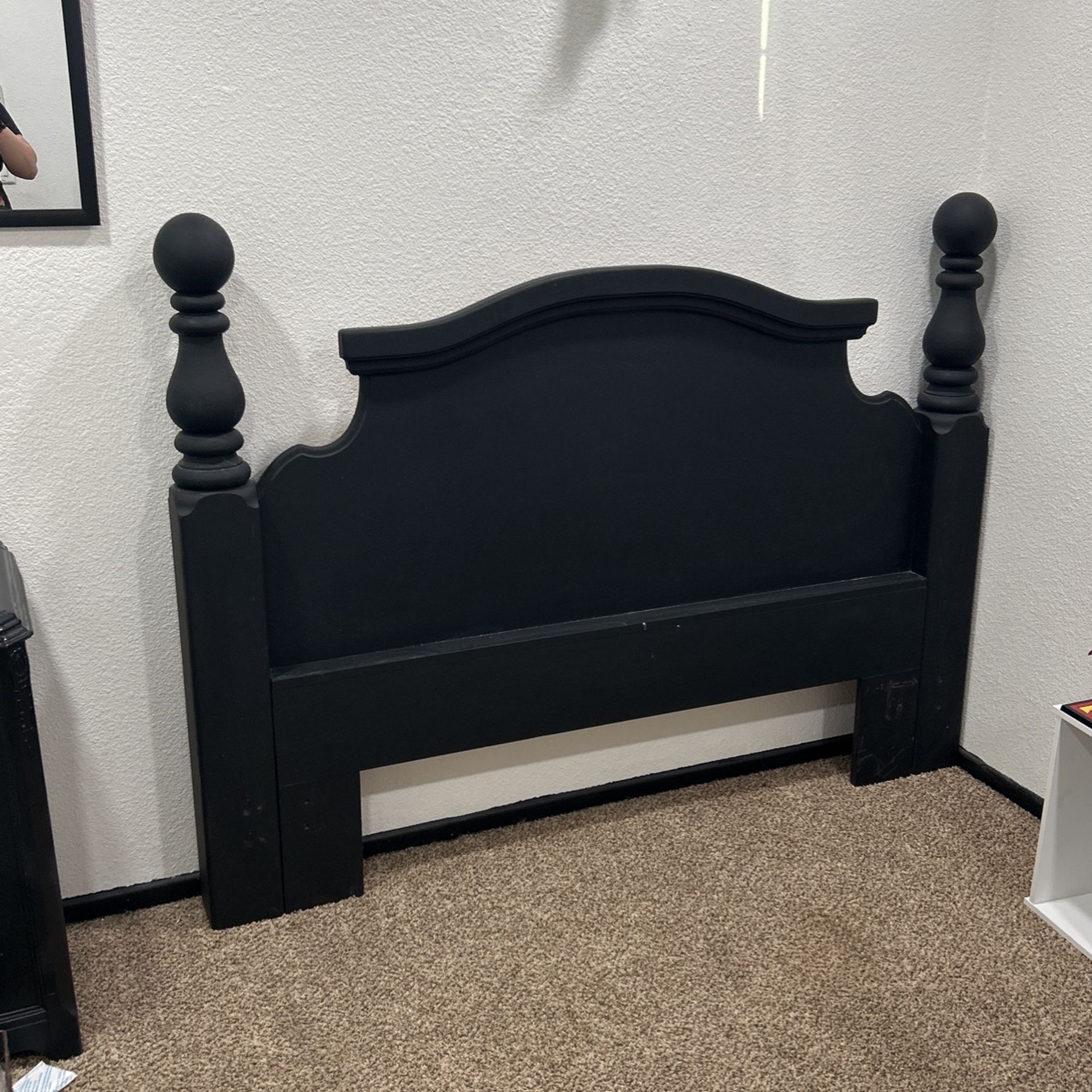 Bed headboard and metal frame