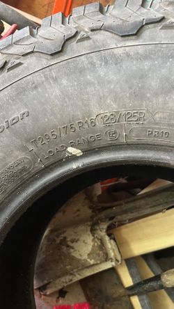 Tire 295/75 R18