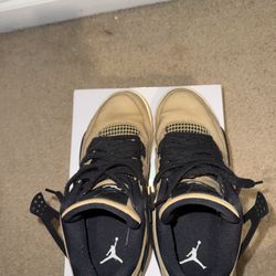 WMNS AIR JORDAN 4 RETRO