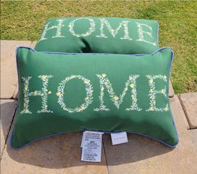 Hampton Bay Home Flowers Lumbar Outdoor Throw Pillow (Set of 2)