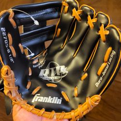FRANKLIN BRAND YOUTH BASEBALL GLOVE ⚾️ 