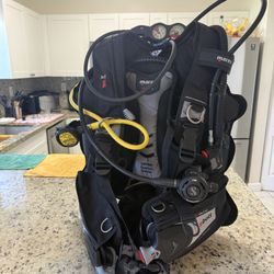 Scuba BCD, 