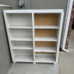 Free Shelving Unit
