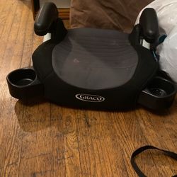 Gracias Booster Seat