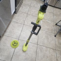 Ryobi Extendable power brush with interchangeable heads. TOOL ONLY