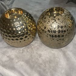 Center piece Two For 6 Dollar new 