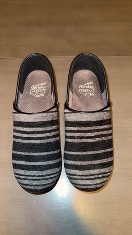 Dansko Vegan Black/Gray Striped Slip-On Clogs/Shoes - Size 38 (7.5-8)